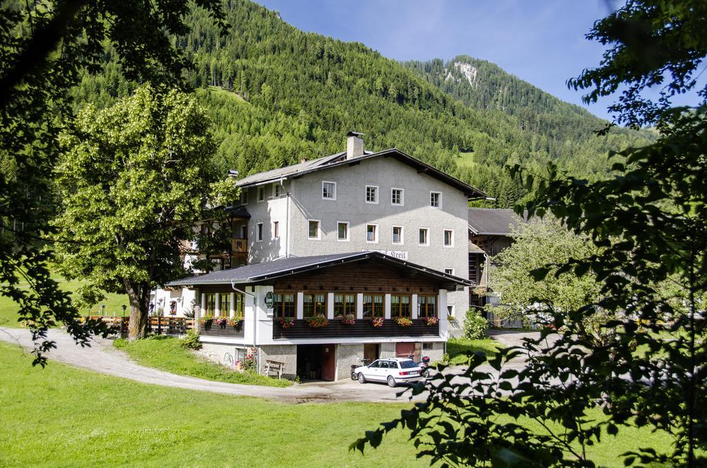 Landgasthof Kreithof Hotel Tristach Екстериор снимка